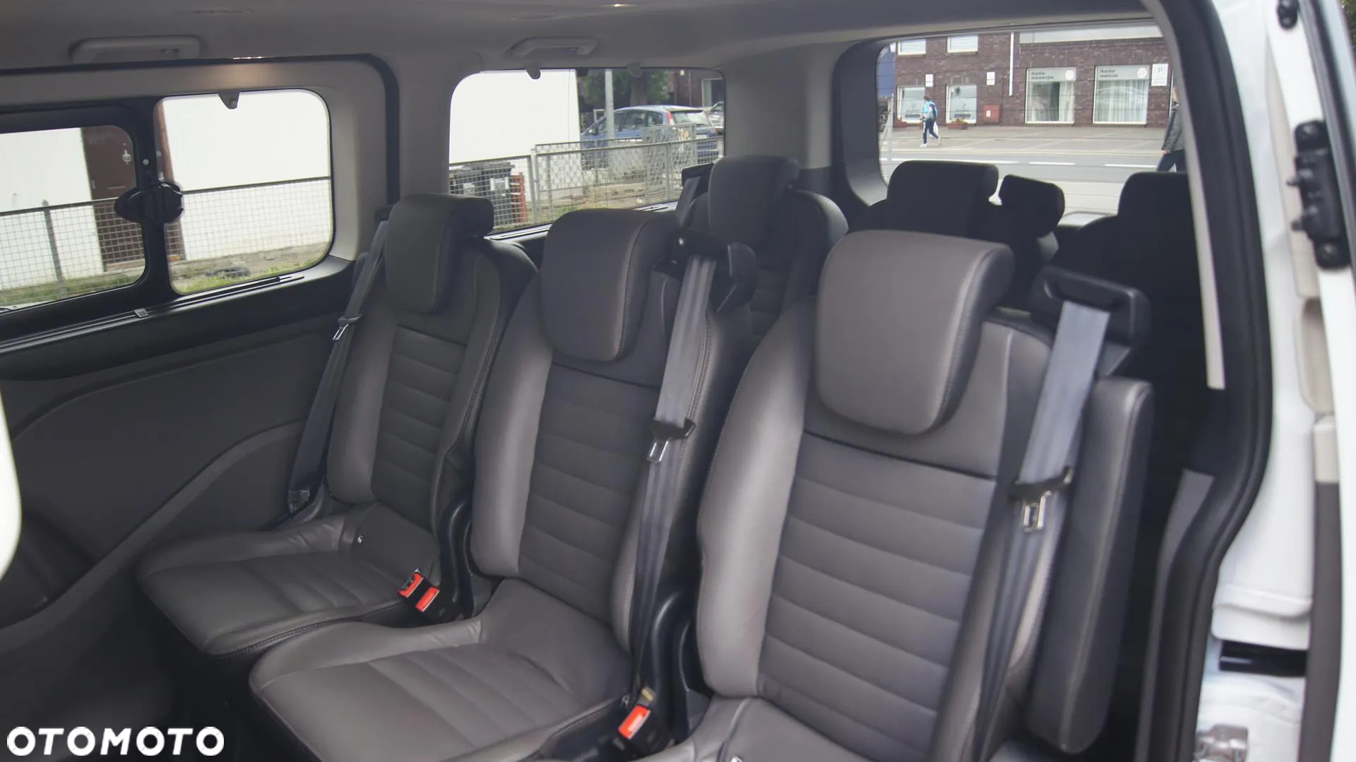 Ford Tourneo Custom 2.0 EcoBlue L1 Titanium SelectShift - 15