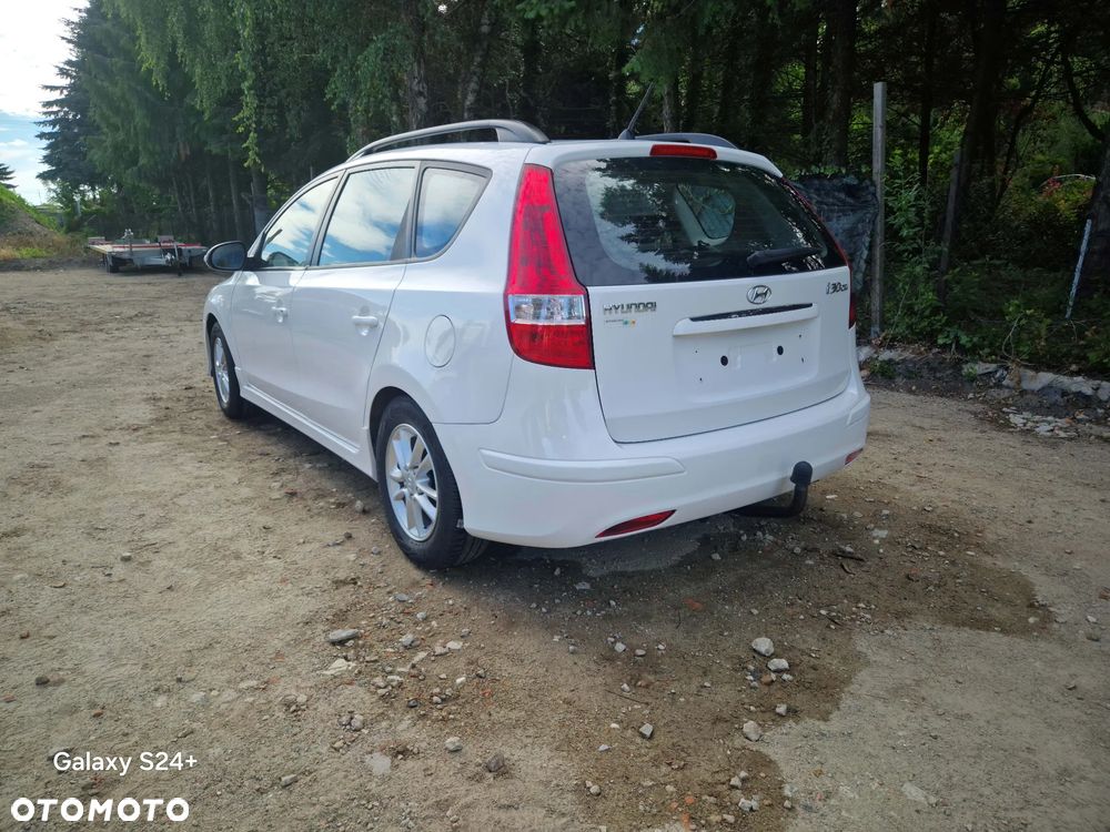 Hyundai i30 i30cw 1.4 UEFA EURO 2012 Edition - 26
