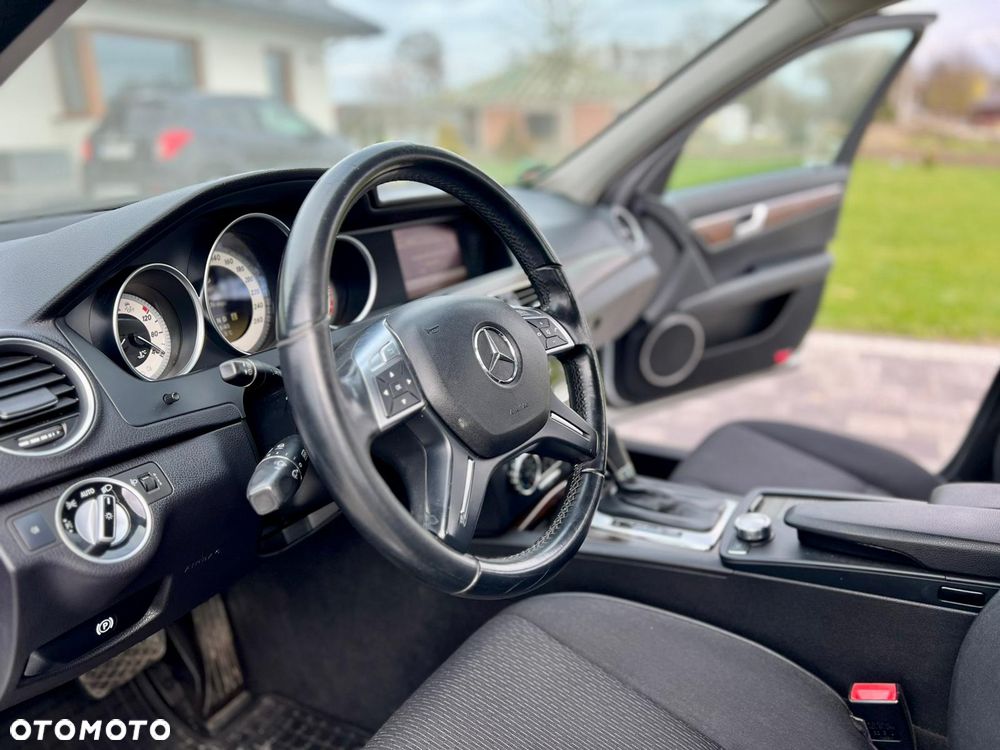 Mercedes-Benz Klasa C - 37