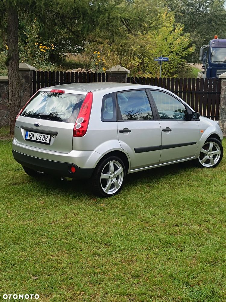 Ford Fiesta 1.3 - 16