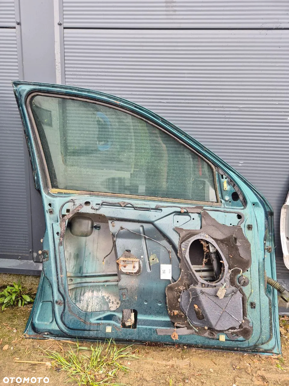 DRZWI FORD MONDEO MK3 KOMBI - 11