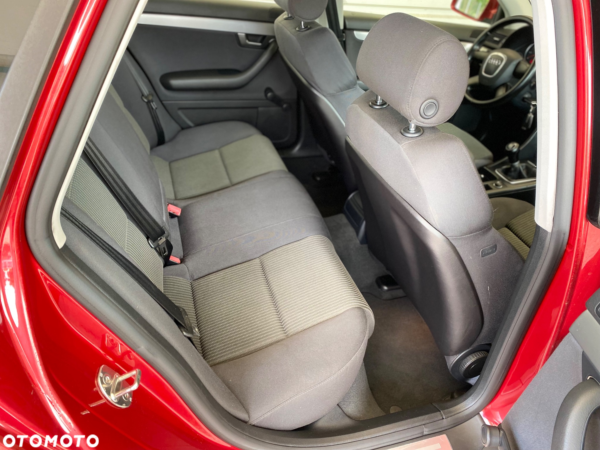 Audi A4 2.0 - 16