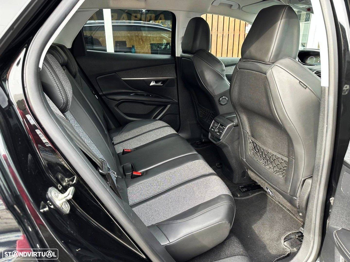 Peugeot 3008 1.5 BlueHDi Allure - 13