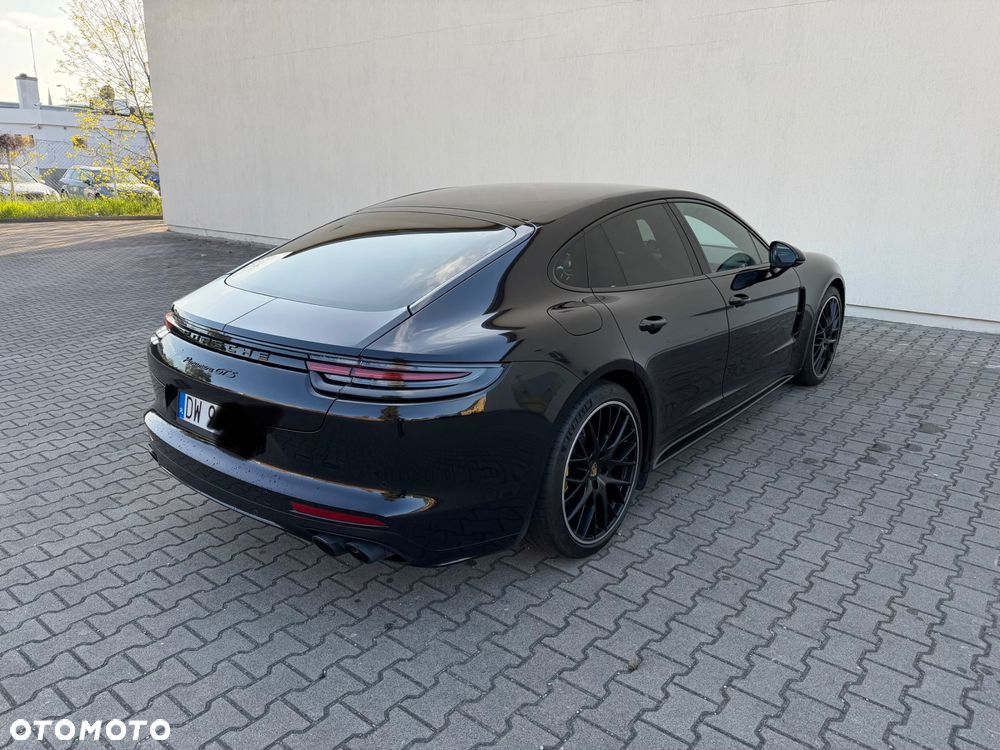 Porsche Panamera - 8