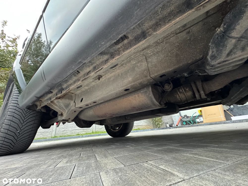 Jeep Commander 3.0 CRD Limited - 28