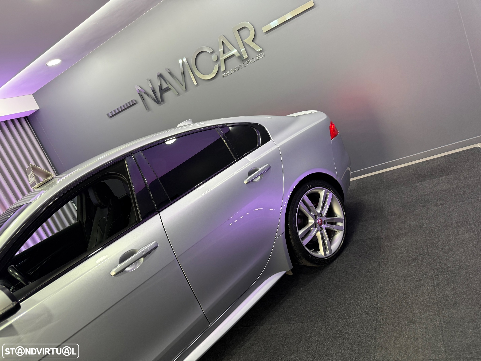 Jaguar XE 2.0 D R-Sport Aut. - 10