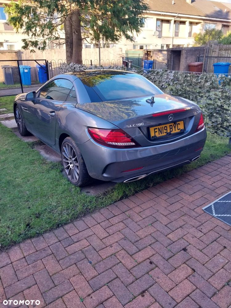 Mercedes-Benz SLC 180 - 2