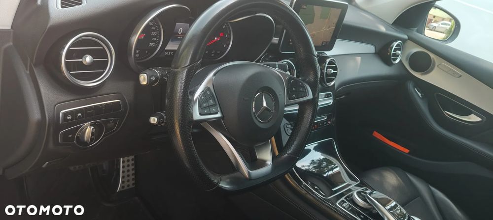 Mercedes-Benz GLC 250 d 4Matic 9G-TRONIC AMG Line - 12