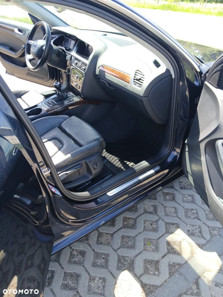 Audi A4 Avant 2.0 TDI DPF Ambiente - 11