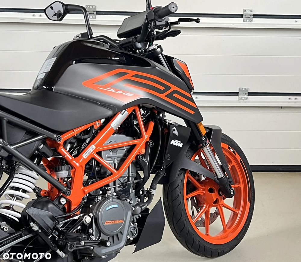 KTM Duke 125 - 25
