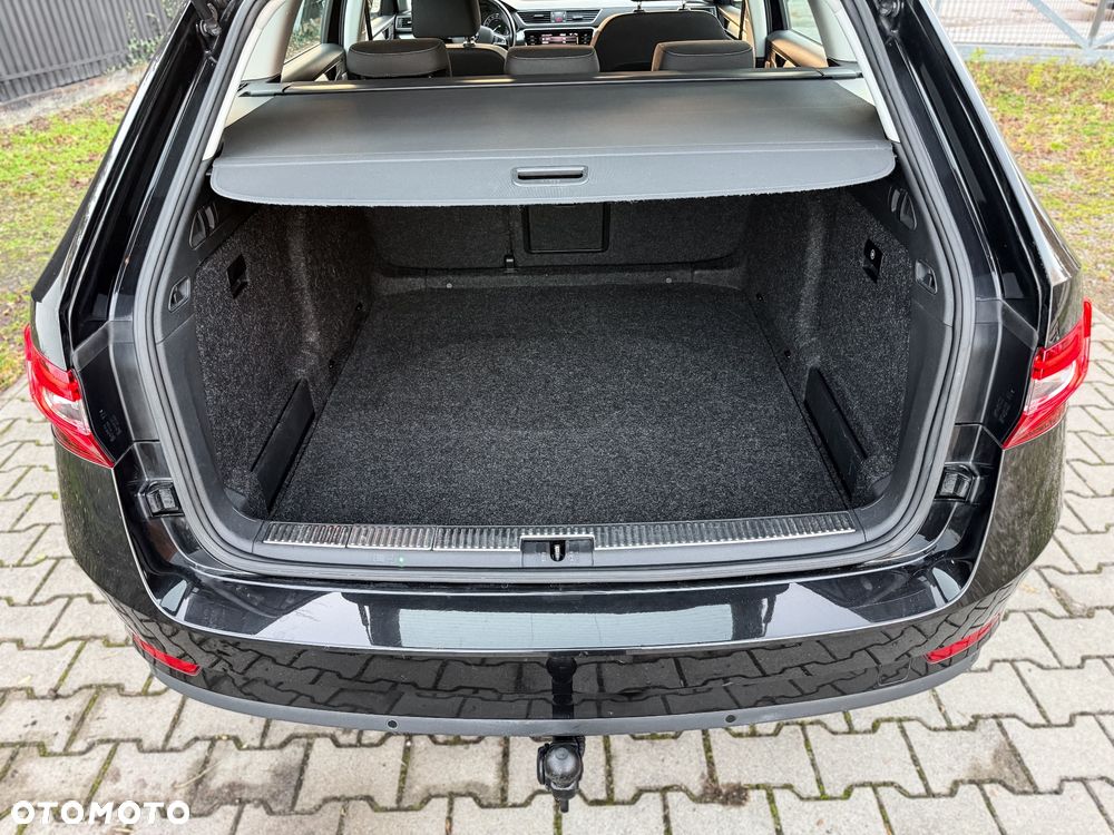 Skoda Superb 2.0 TDI DSG Ambition - 13