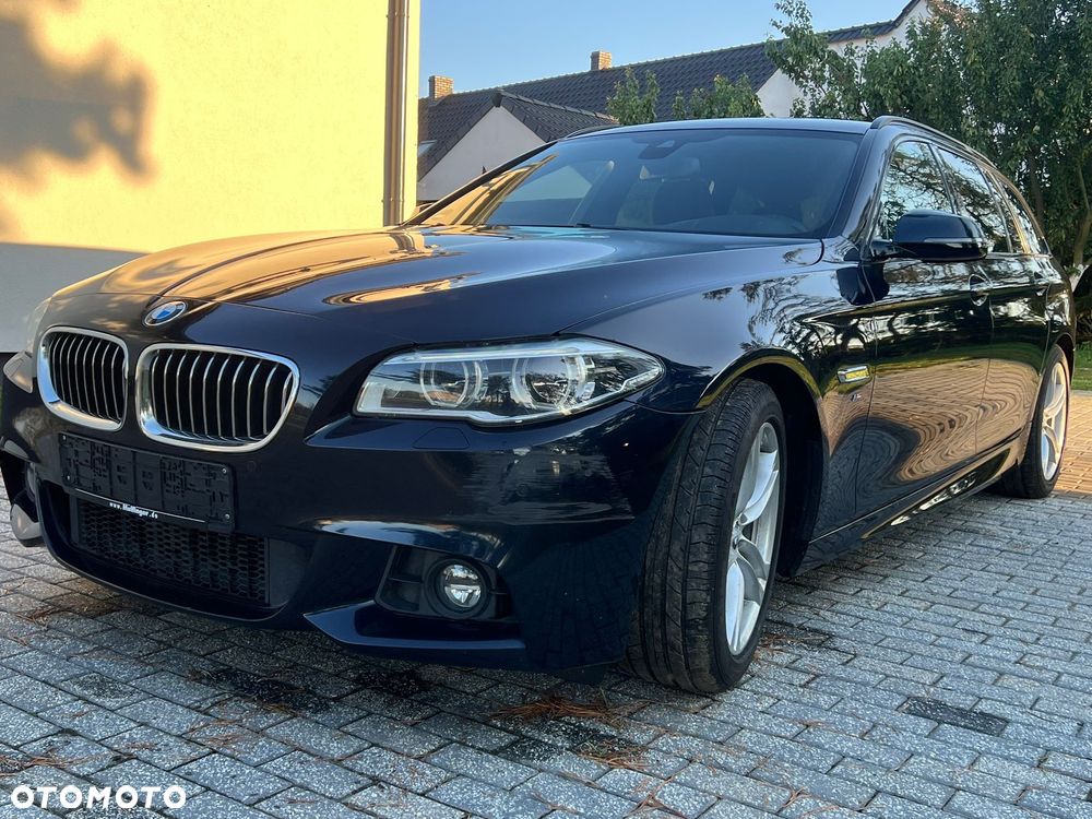 BMW Seria 5 525d Touring - 4