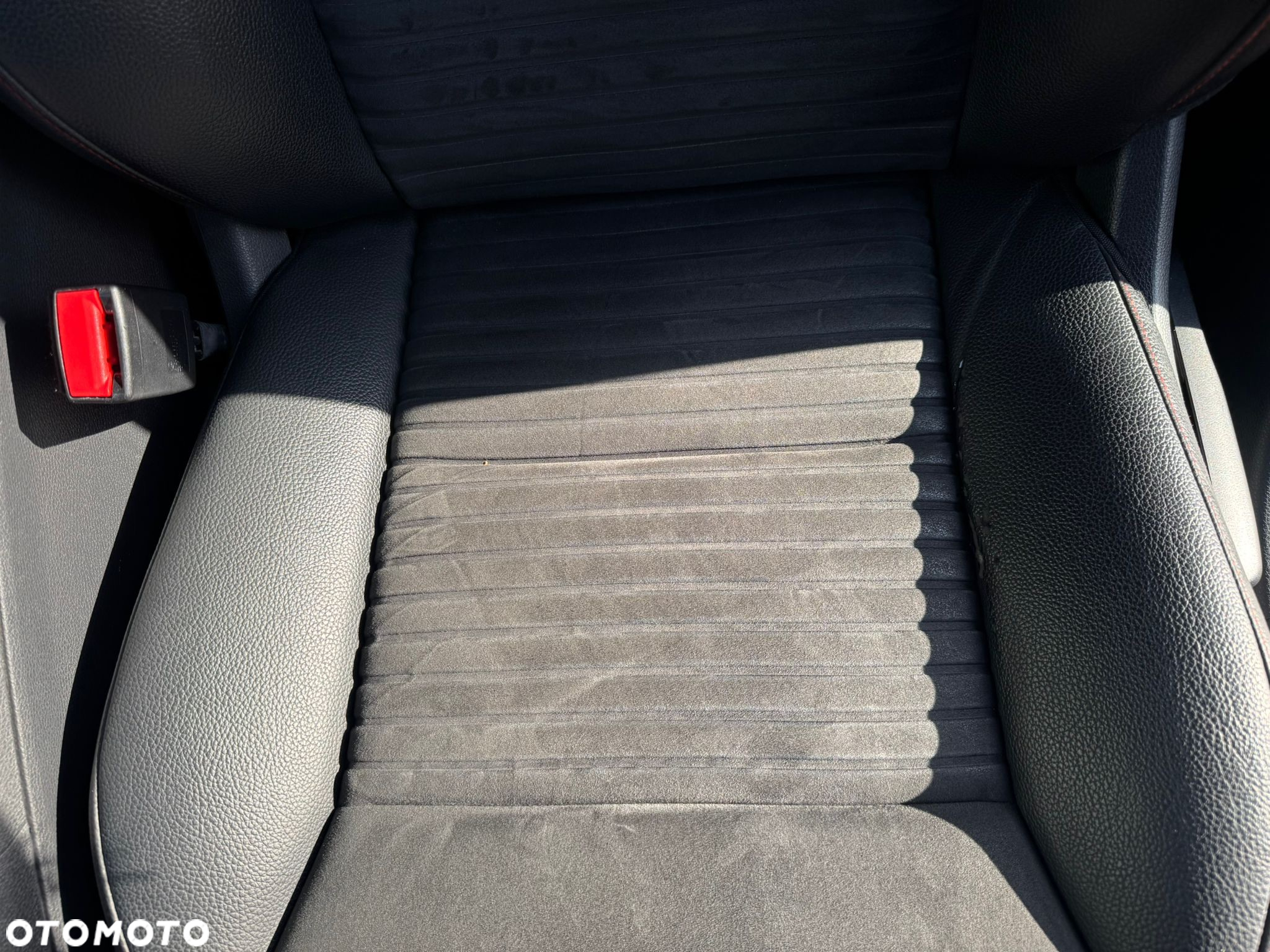 Mercedes-Benz CLA - 34