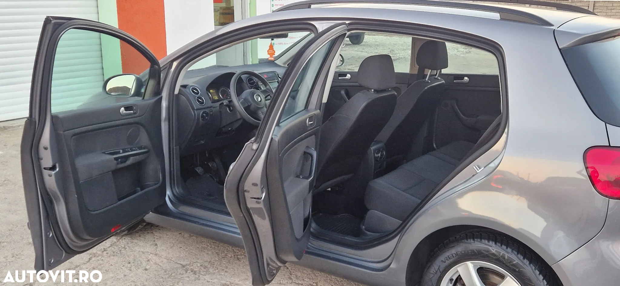 Volkswagen Golf Plus - 30