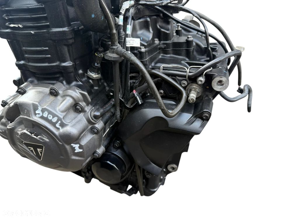 Silnik  Triumph  Speed Triple 1200 RS 2022Rok  3.000km  14Dni GW - 11