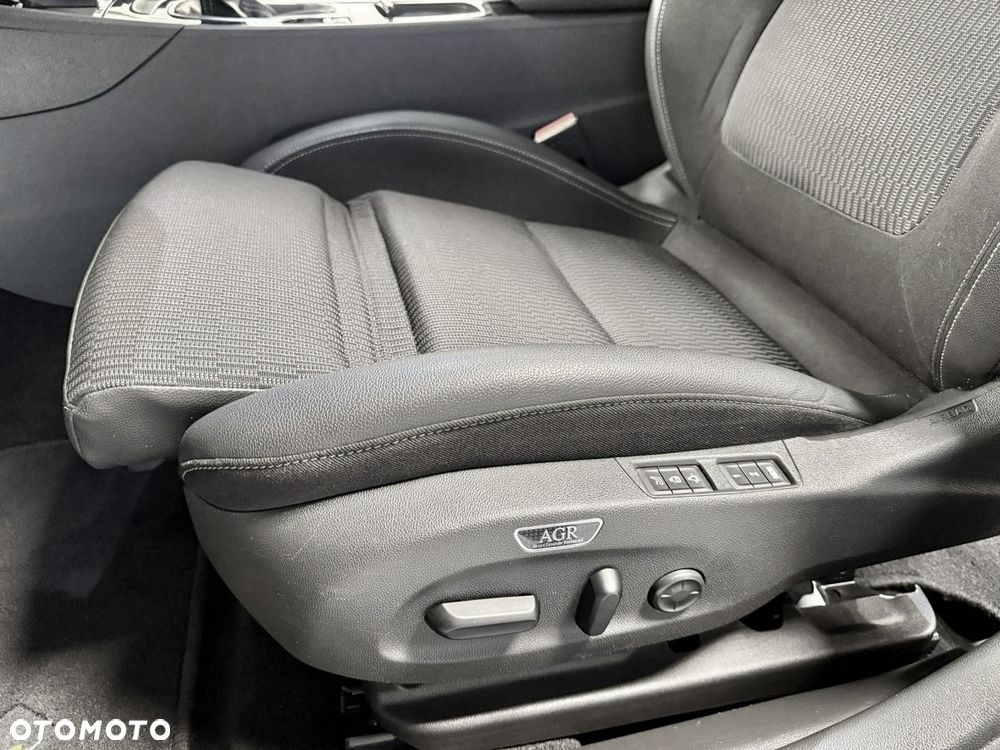 Opel Insignia - 16