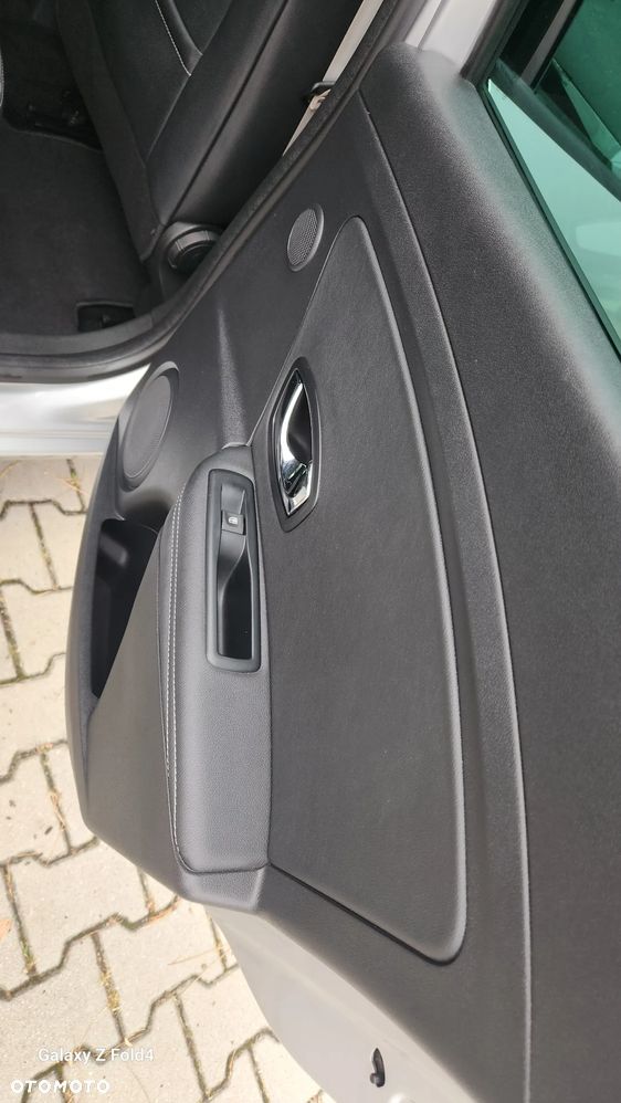 Renault Megane ENERGY TCe 130 BOSE EDITION - 35