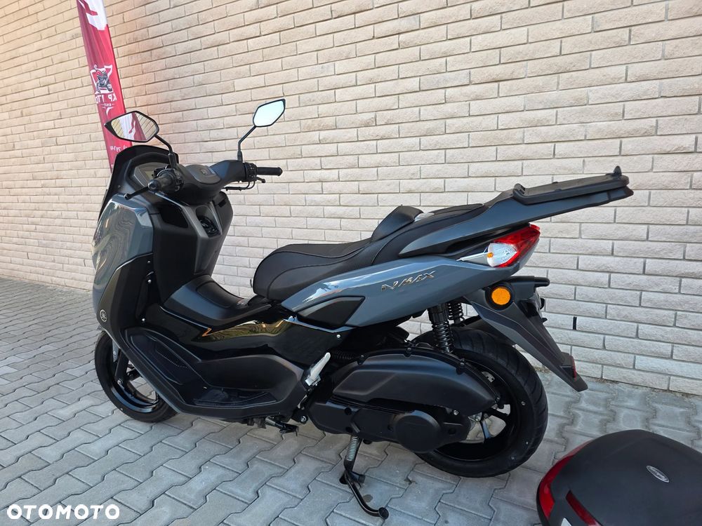 Yamaha NMAX - 12