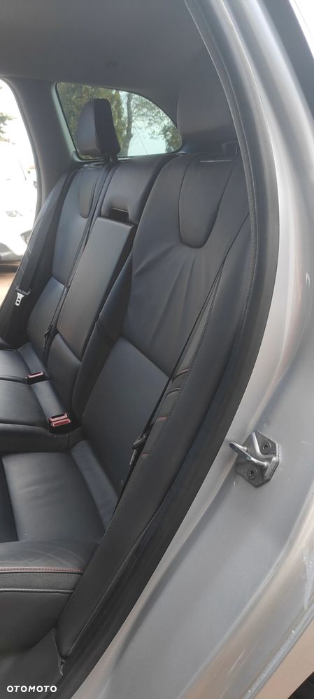 Volvo XC 60 D4 Drive-E Ocean Race - 10