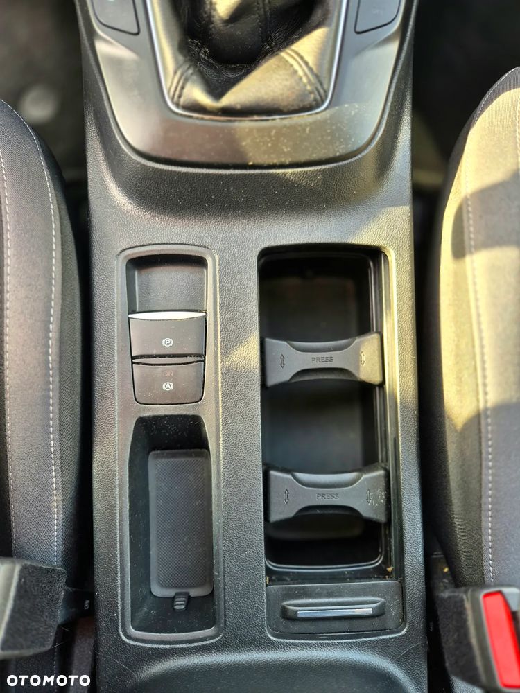 Ford Focus 1.5 EcoBlue SCR Connected - 15