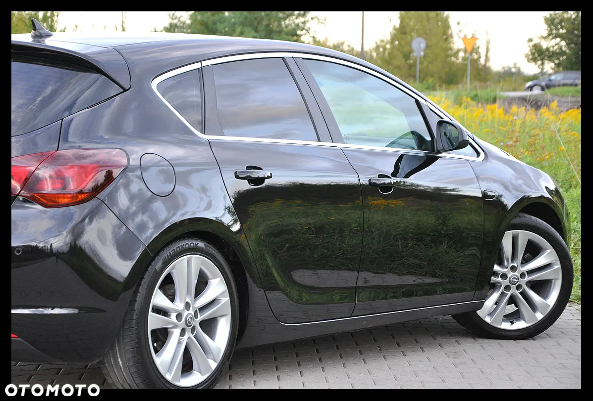 Opel Astra 1.4 Turbo Innovation - 11