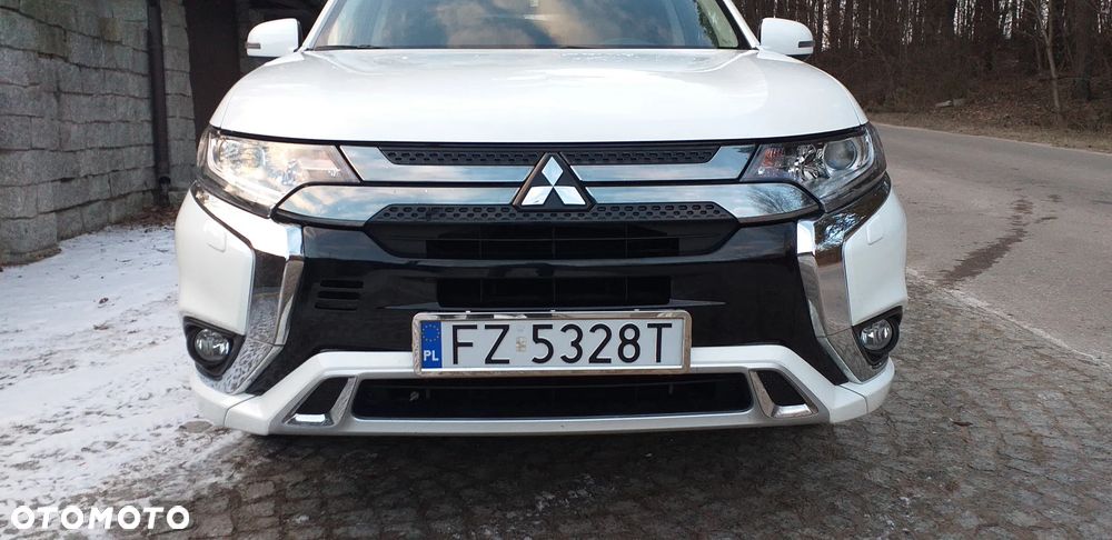 Mitsubishi Outlander ver-phev-intense-plus - 25