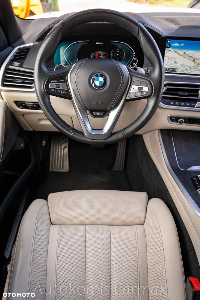 BMW X5 xDrive45e - 18