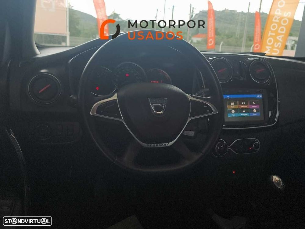 Dacia Sandero 0.9 TCe Stepway - 12
