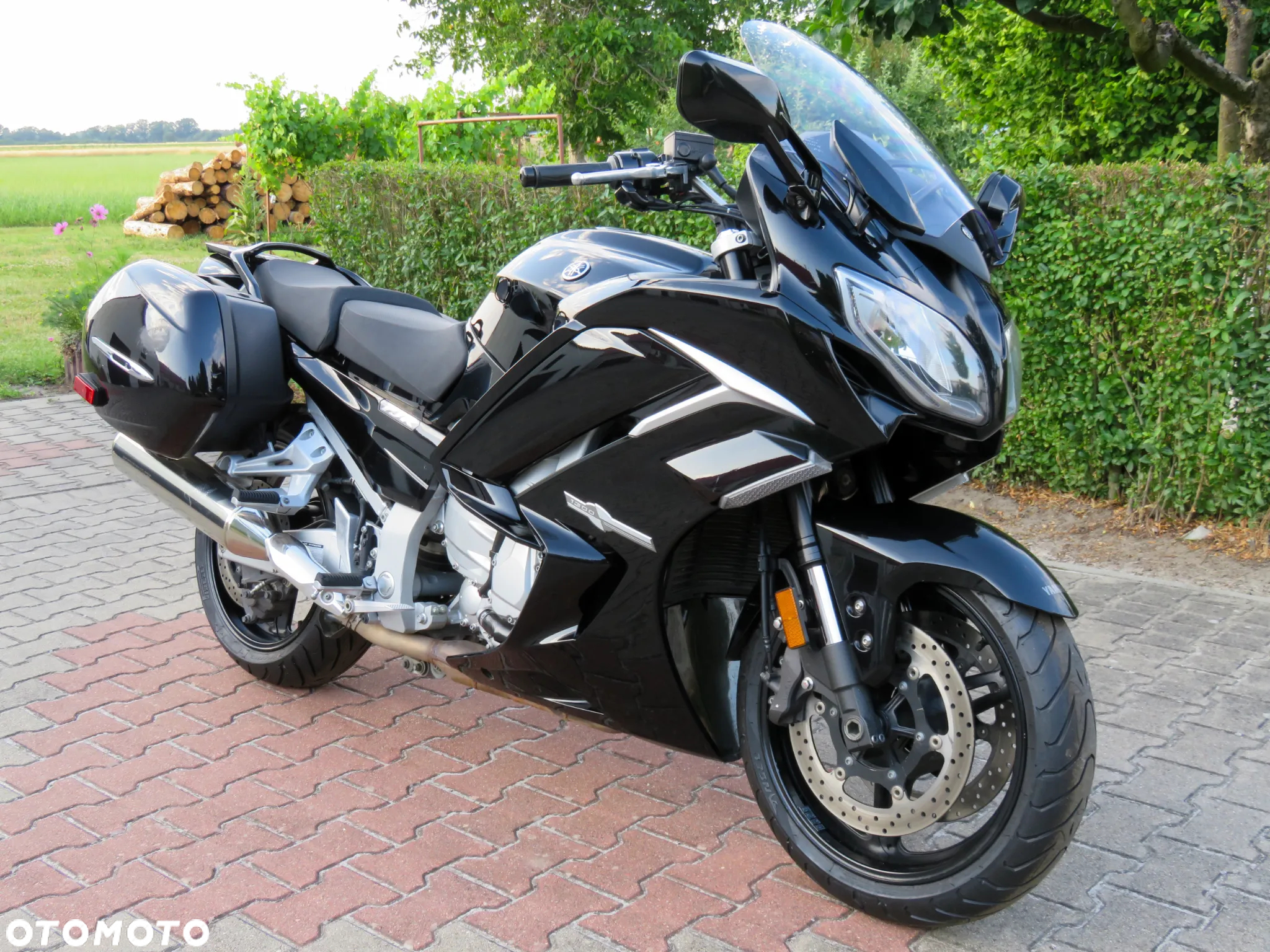 Yamaha FJR - 9