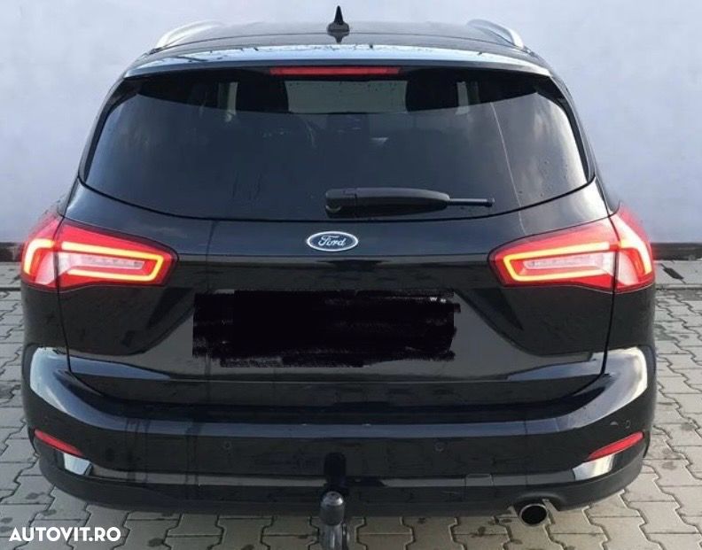 Ford Focus - 8