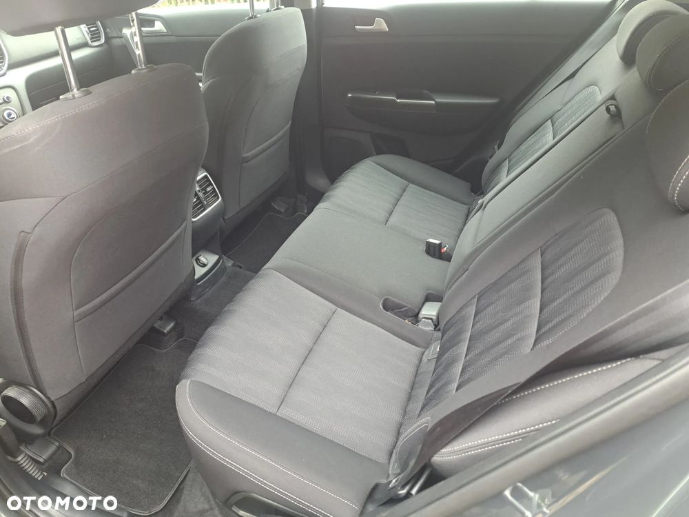 Kia Sportage - 12