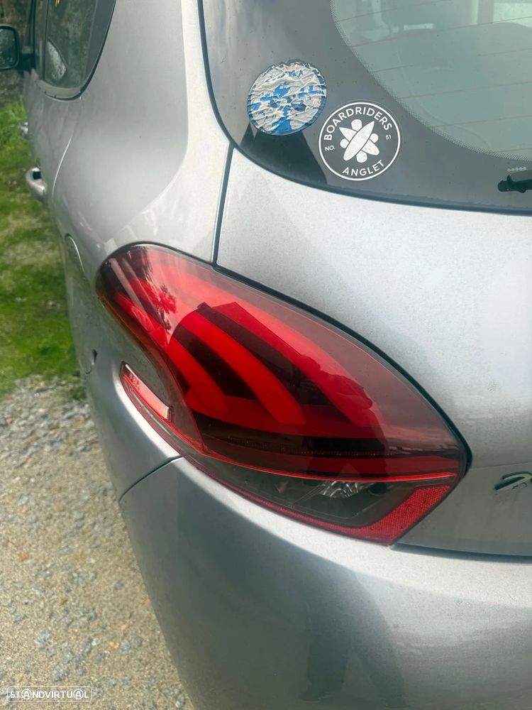 Farolim Trás Esquerdo Peugeot 208 Ano 2019 - 1