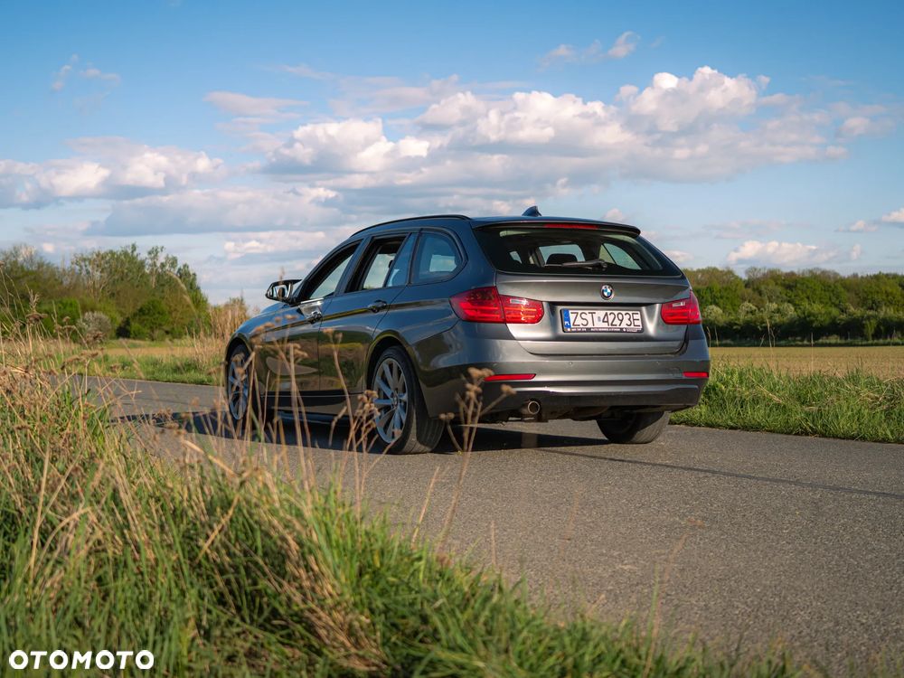 BMW Seria 3 318d - 4