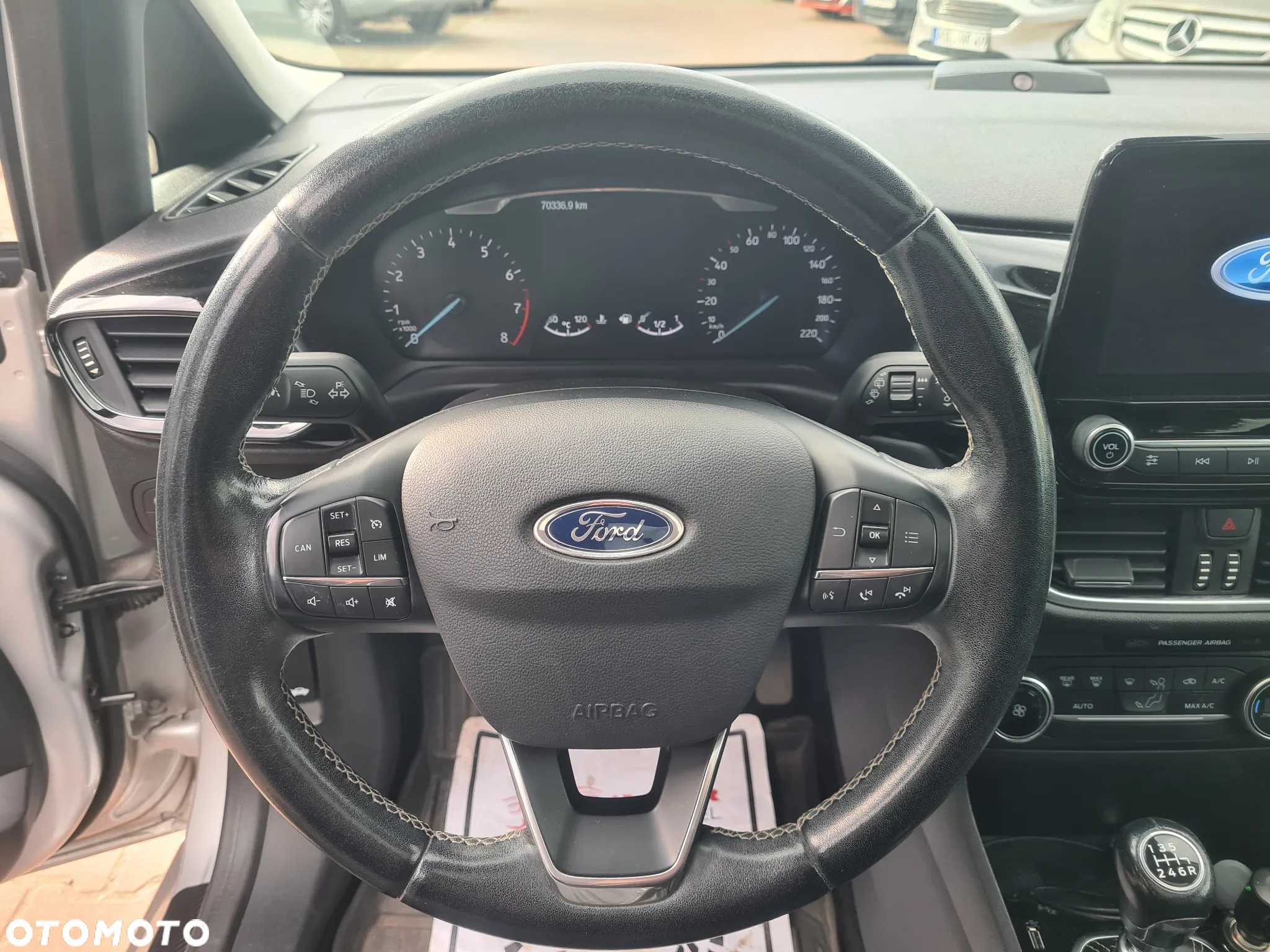 Ford Fiesta - 15
