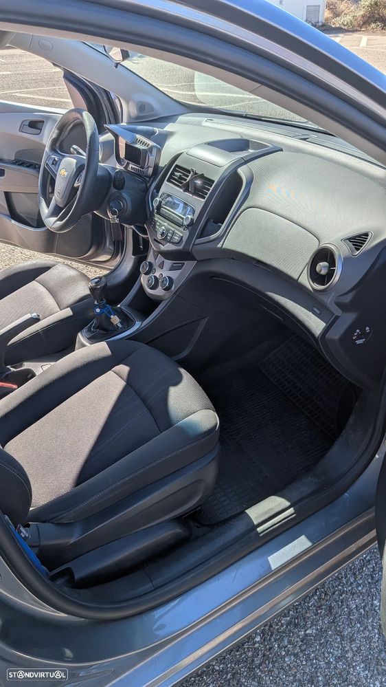 Chevrolet Aveo - 7