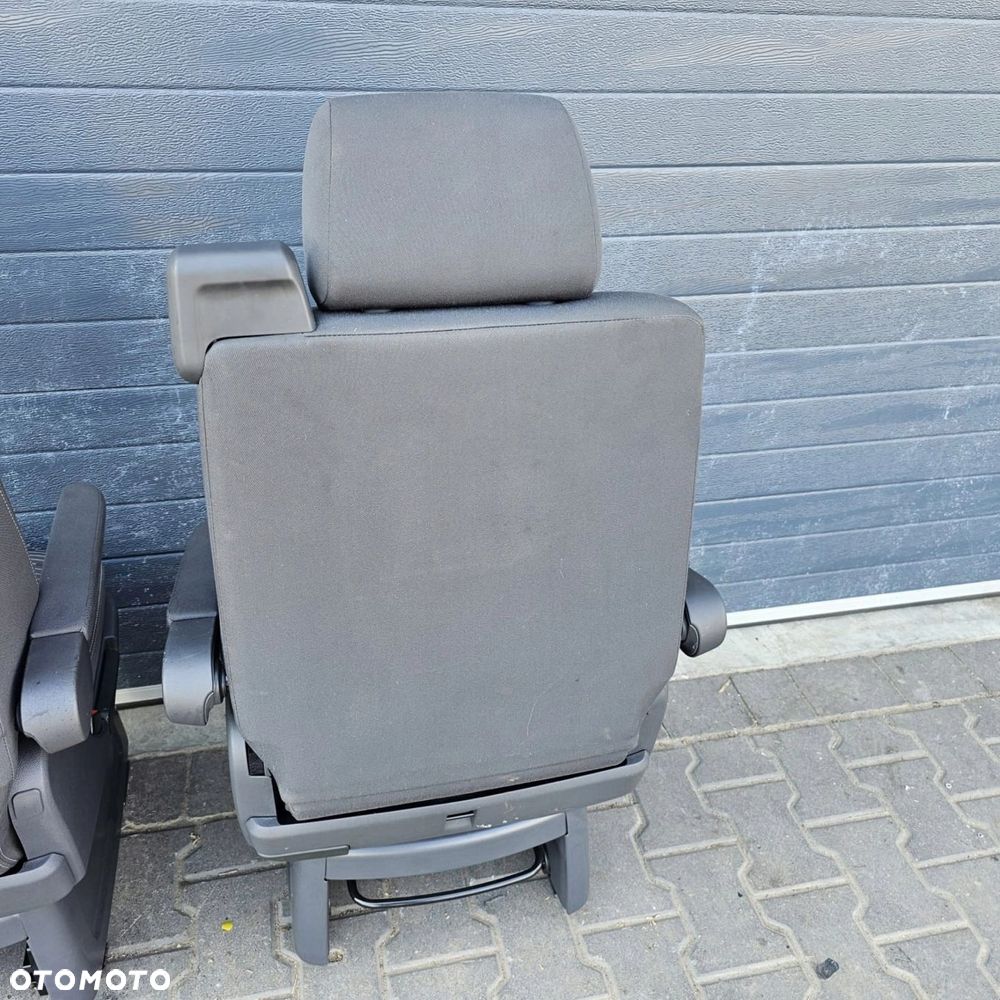 VW T5 T6 MULTIVAN fotel obrotowy tył II RZĄD ANTRACYT CHEYENNE - 3