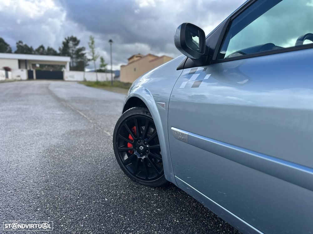 Renault Mégane 2.0 T 16V Sport - 15