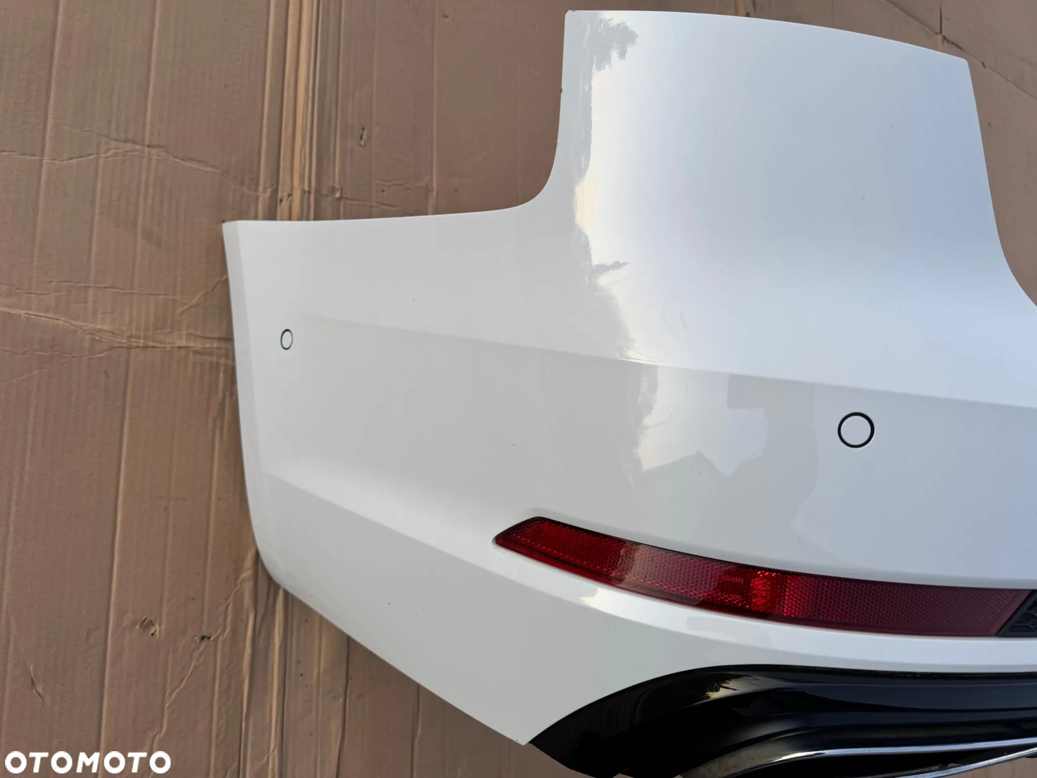 Audi A4 B9 kombi S Line zderzak tył tylny LY9C - 4