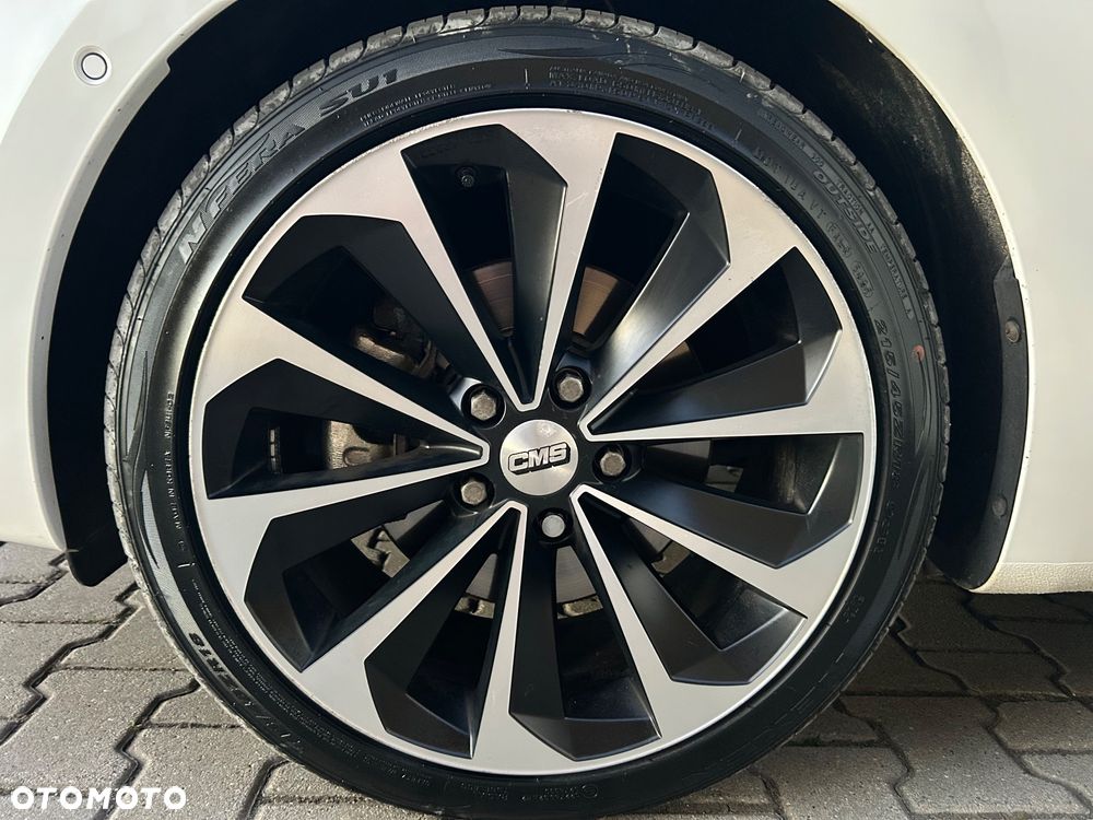 Kia Carens 1.7 CRDi Vision - 34