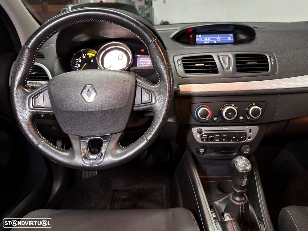 Renault Mégane 1.5 dCi Dynamique S - 13