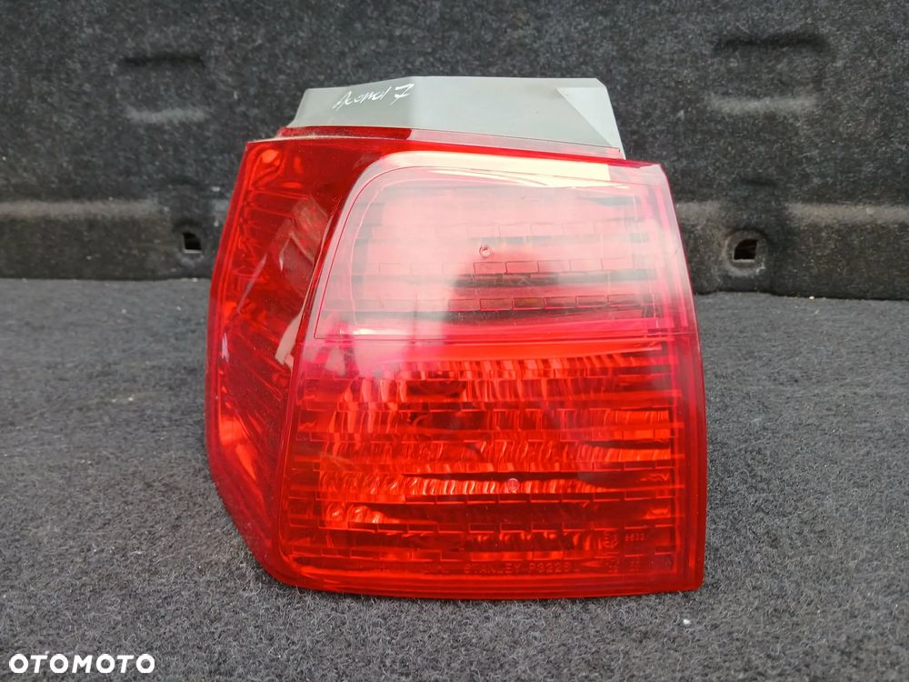 Honda Accord VII kombi Lampa tylna lewa - 1