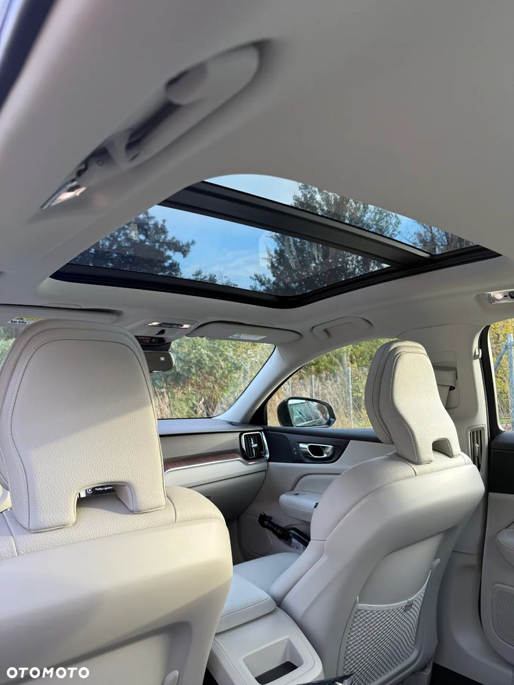 Volvo S60 T5 Momentum Pro - 12