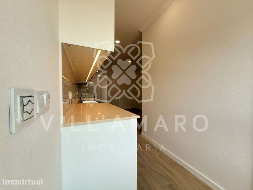 Apartamento T2, Novo, parqueamento, centro Malveira - Grande imagem: 3/17