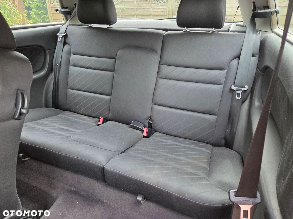 Audi A3 3-drzwiowe 1.9 TDI Ambition - 8