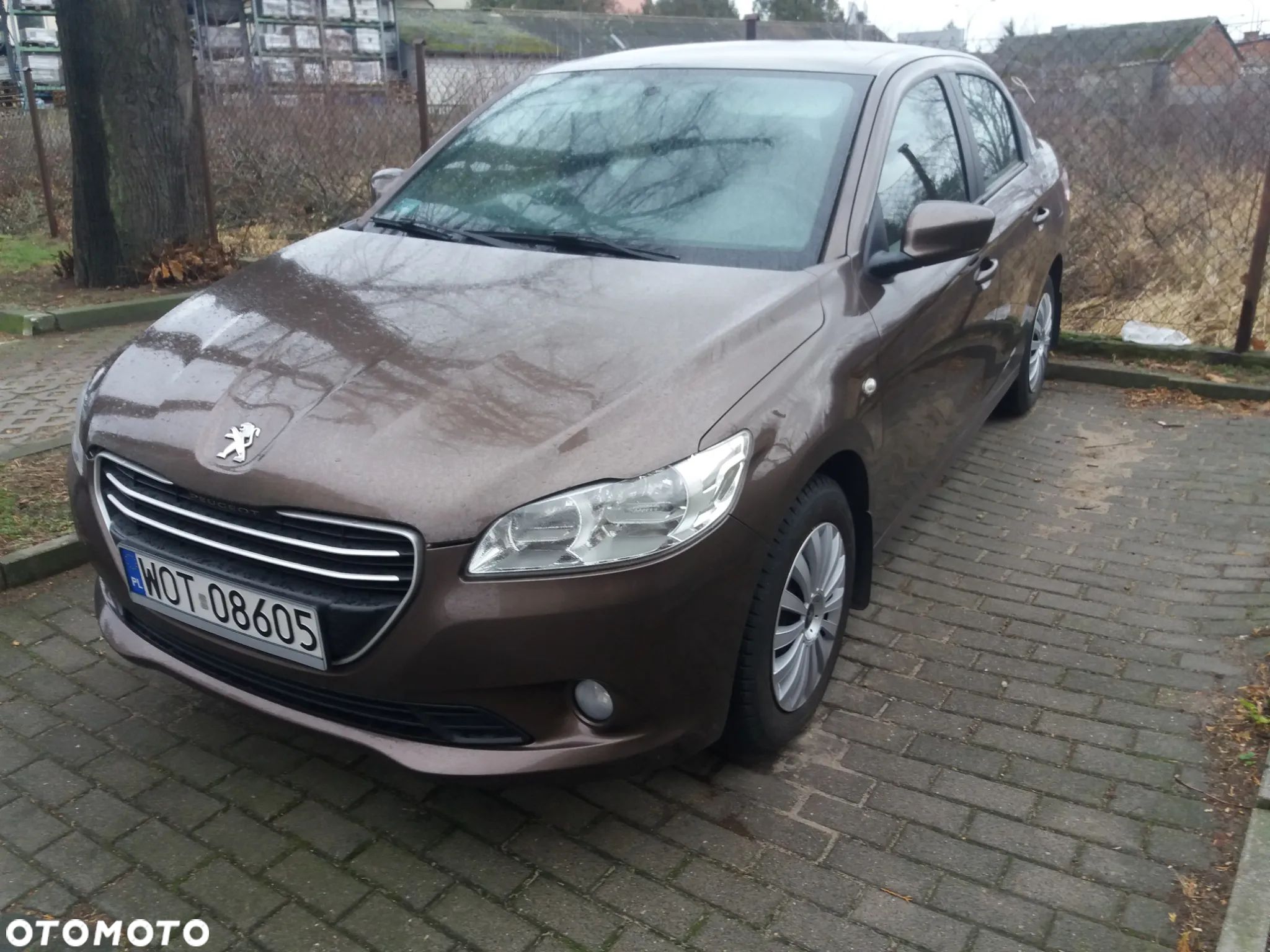 Peugeot 301 1.2 VTi/Pure Tech Allure - 1