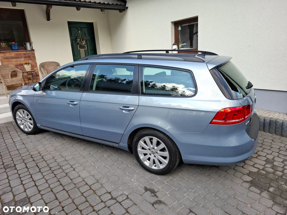 Volkswagen Passat 2.0 TDI Comfortline - 32
