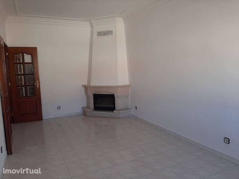 Apartamento em Seixal, Amora - Grande imagem: 4/16