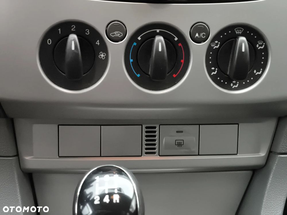 Ford Focus 1.6 Ti-VCT Style - 34