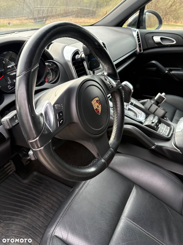 Porsche Cayenne - 19