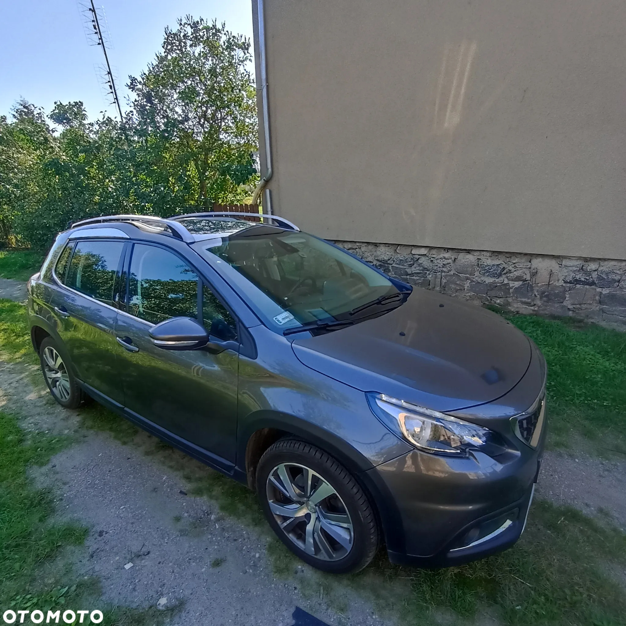 Peugeot 2008 1.2 Pure Tech Allure S&S - 14